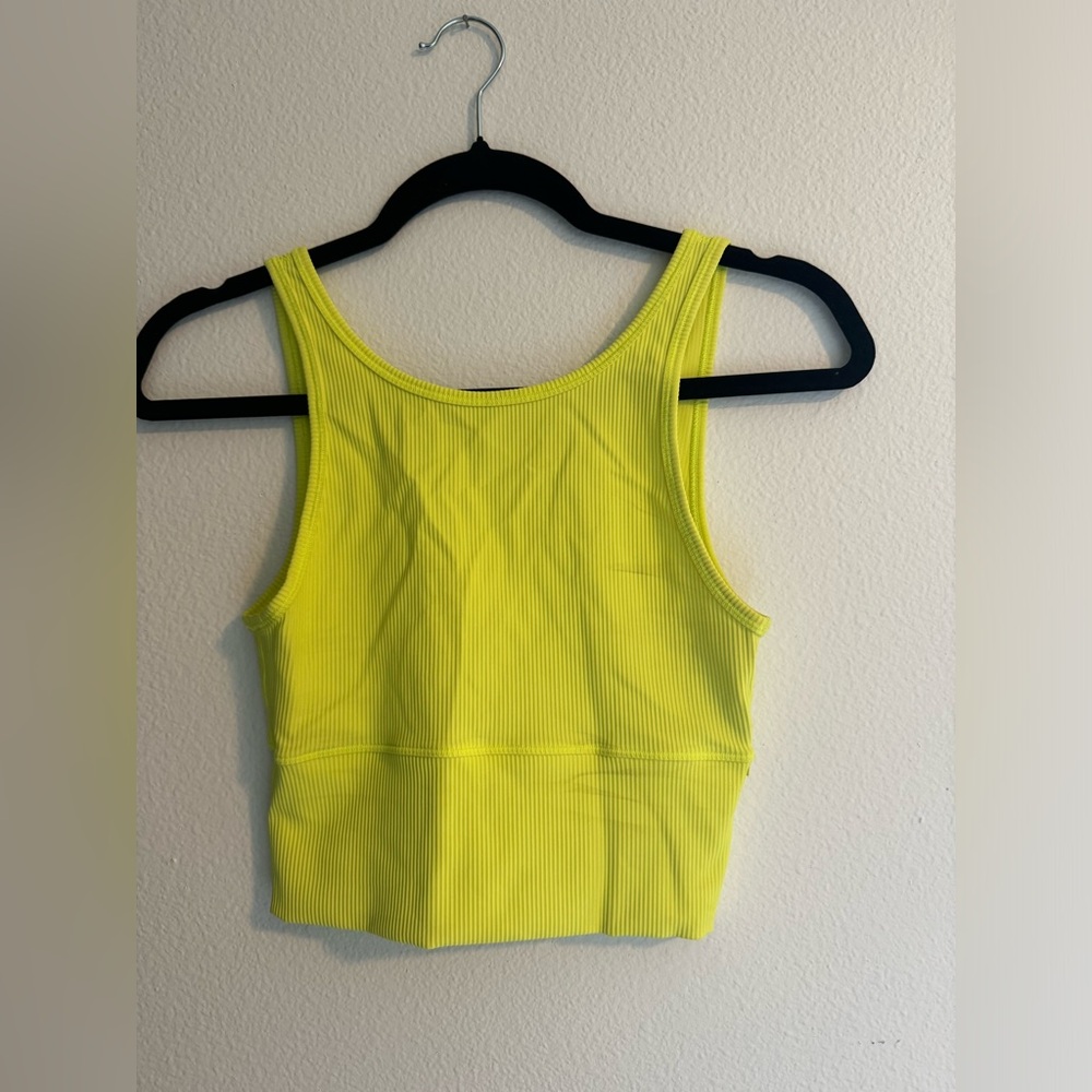 Power Pivot Ribbed Tank
Top
Colour Electric Lemon
Size 4 - Picture 2 of 3